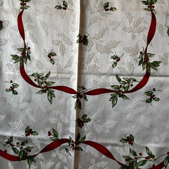 Christmas holiday tablecloth creamy white holly berries red ribbon border buffet - Picture 10 of 10